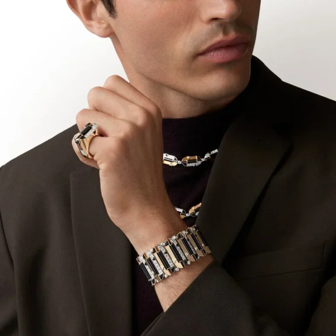 Geometrie & Contrastes Ring, Onyx, Paved