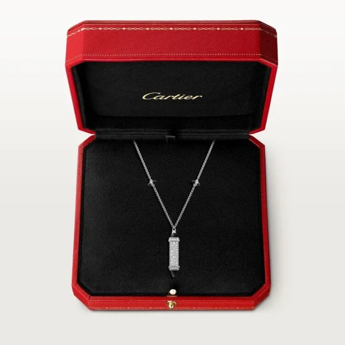 Les Berlingots De Cartier Pendant, Paved