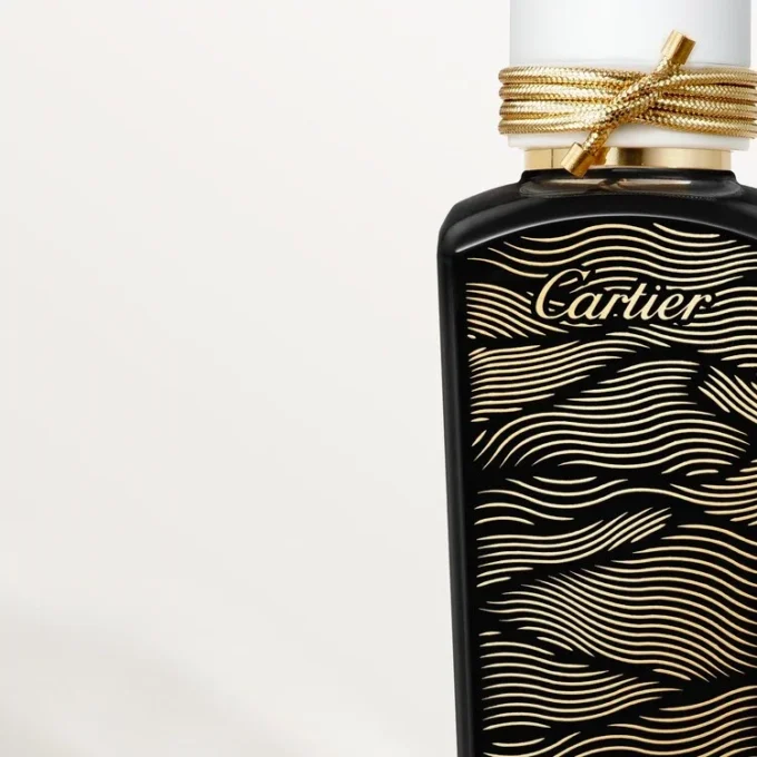 Oud & Santal Les Heures Voyageuses Limited Edition Fragrance